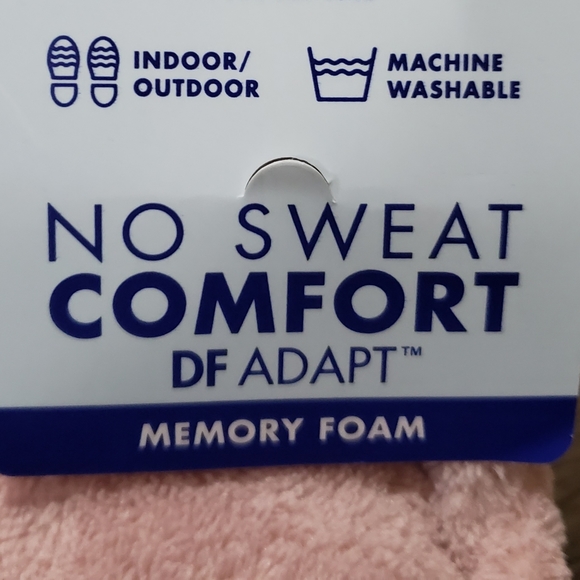 Dearfoams Pink Slippers Memory Foam Indoor/ Outdoor - Picture 2 of 5